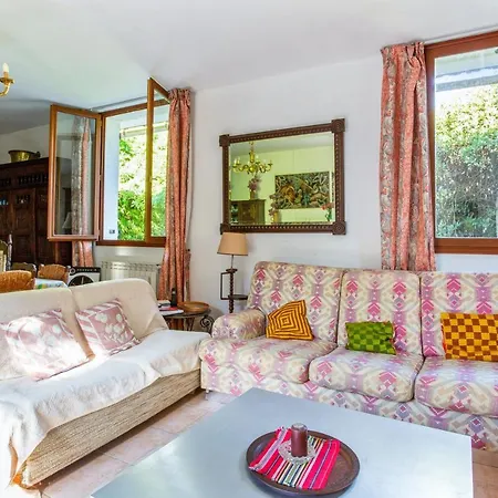 Maison De 3 Chambres A Cap D'antibes A 400 M De La Plage Avec Jardin Clos Et Wifi *