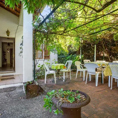 Maison De 3 Chambres A Cap D'antibes A 400 M De La Plage Avec Jardin Clos Et Wifi * 앙티브